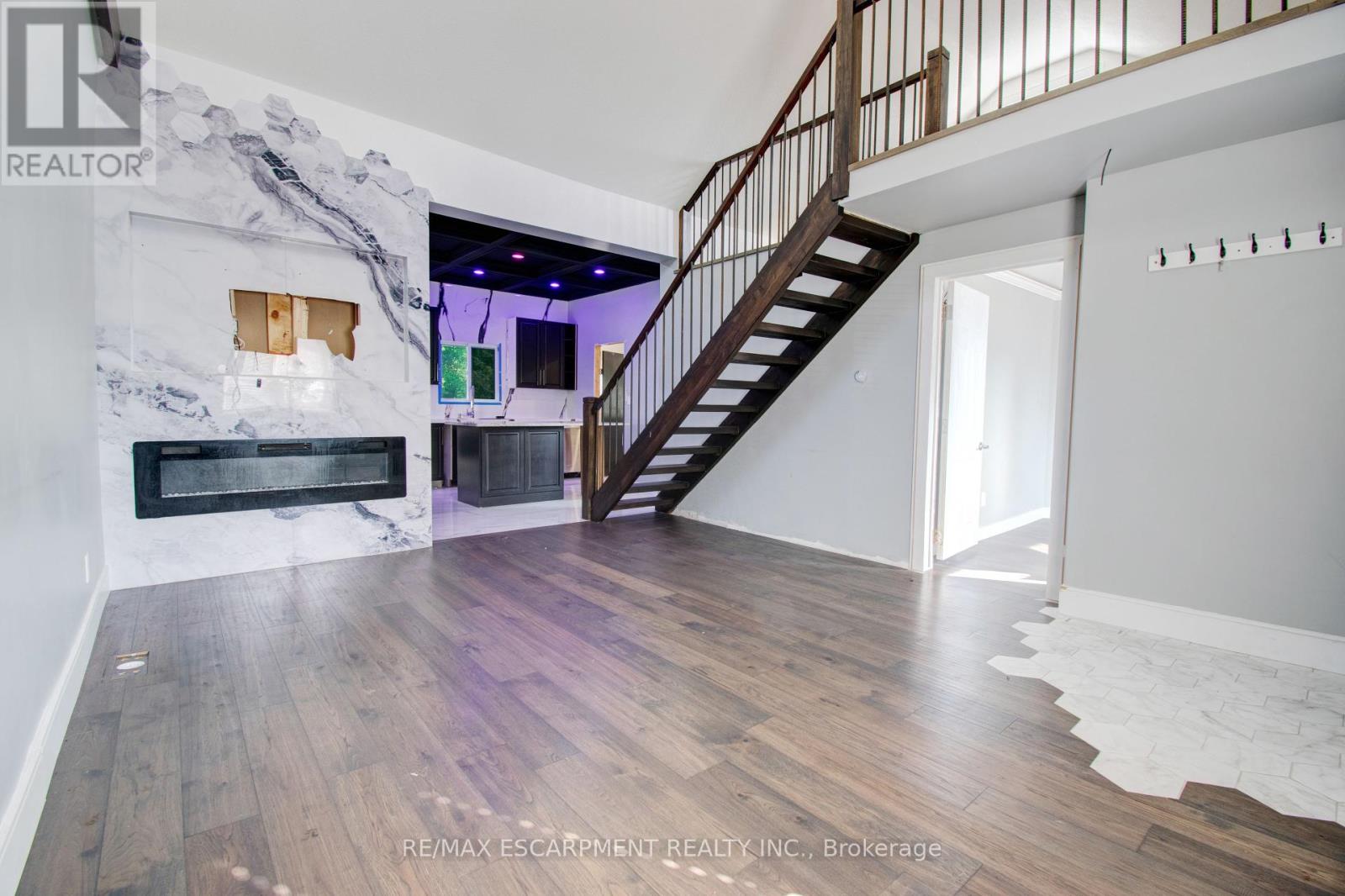 85 East 37th Street