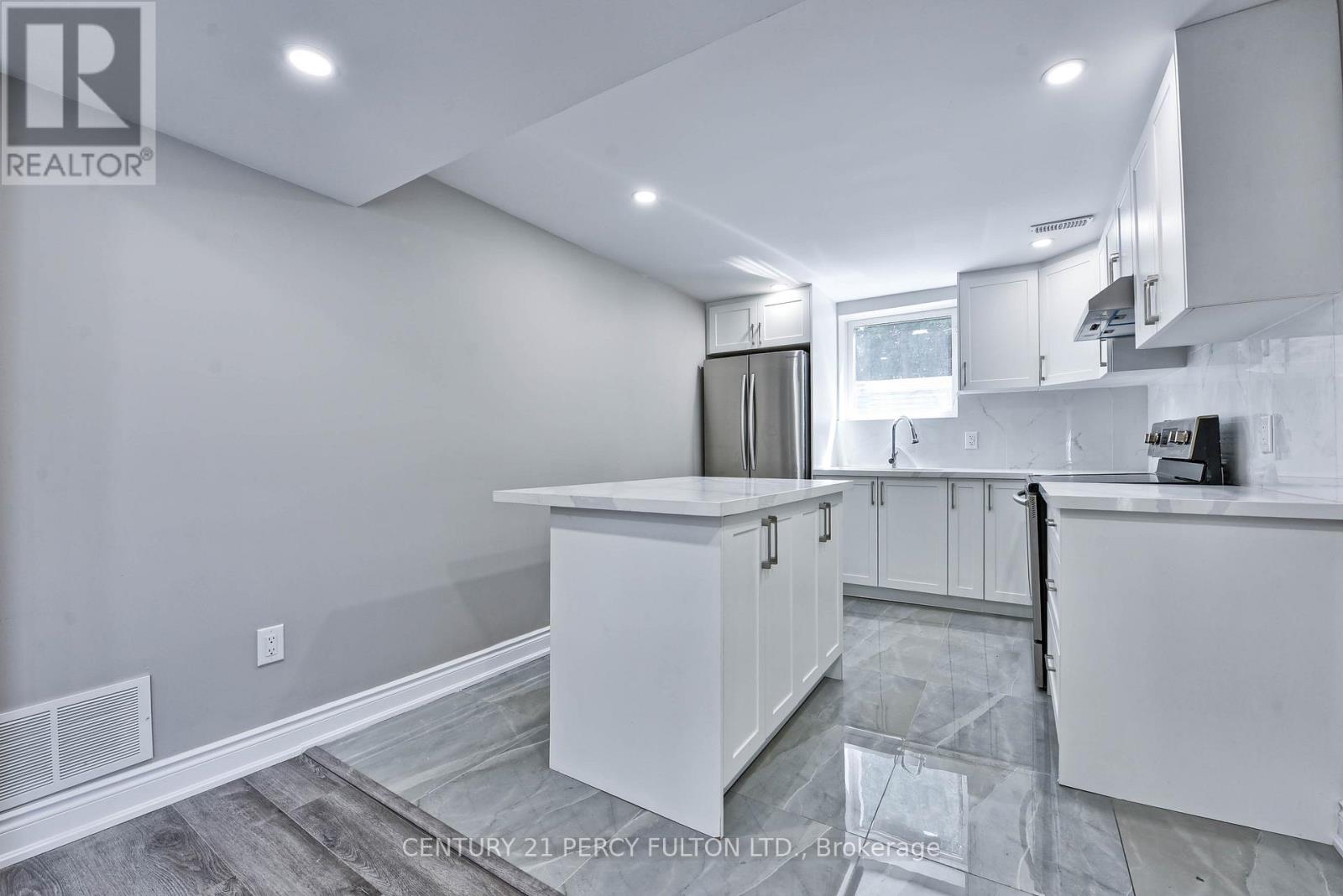 32 Drum Oak Crescent