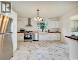 Kitchen - 371 6th Avenue Nw, Swift Current, SK S9H0X9 Photo 4