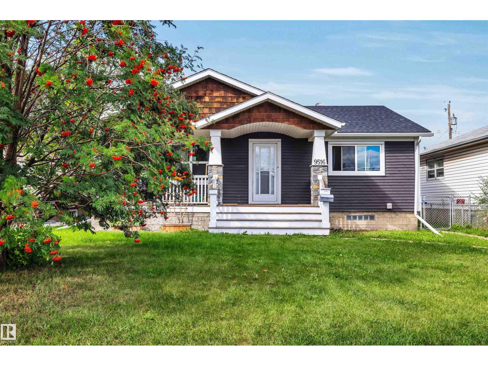 9516 63 Av Nw
