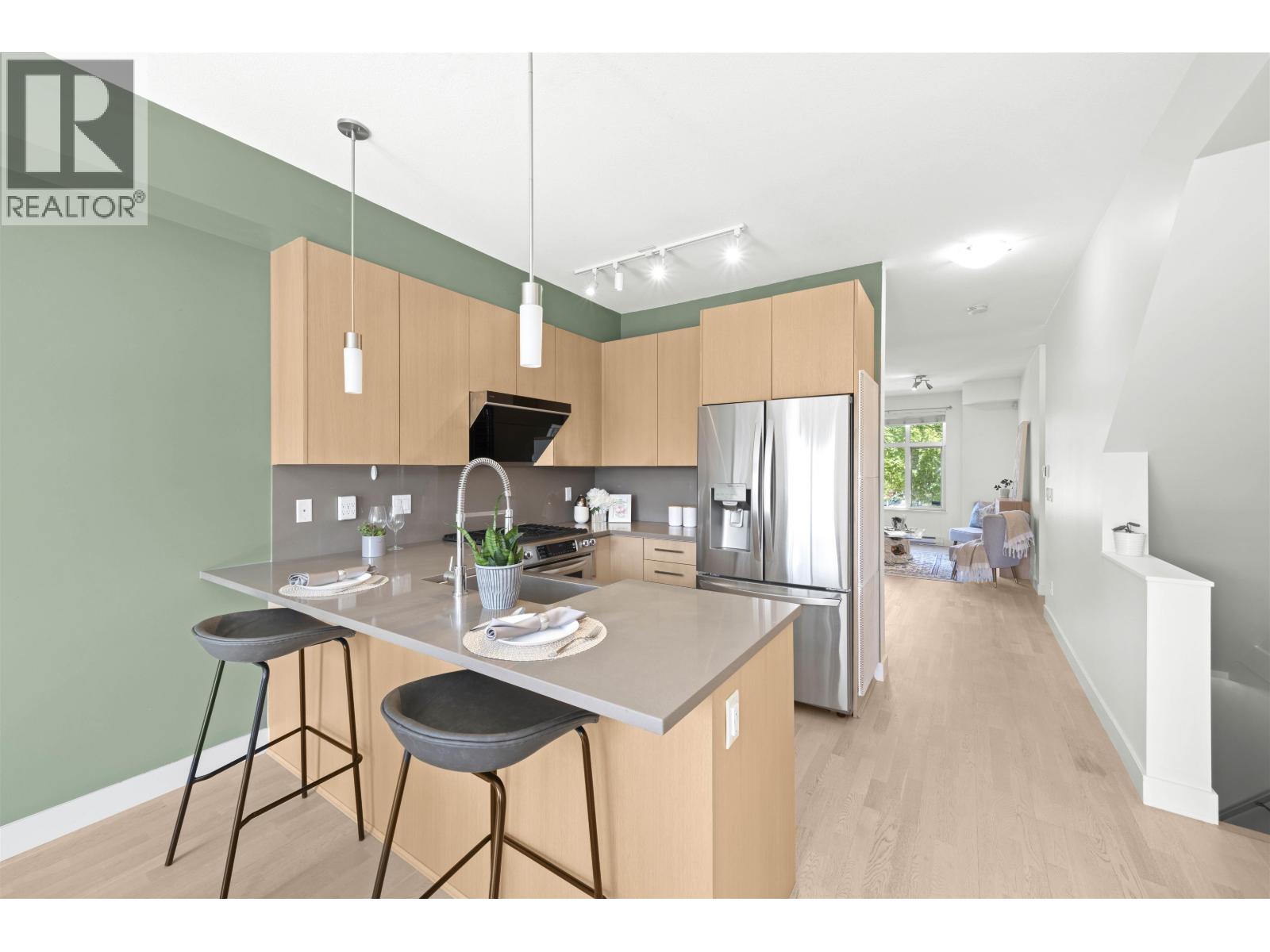 1103 8485 New Haven Close