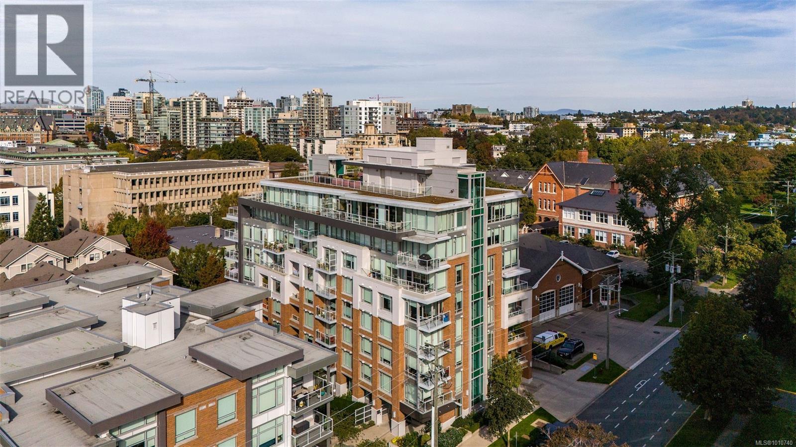 604 646 Michigan St