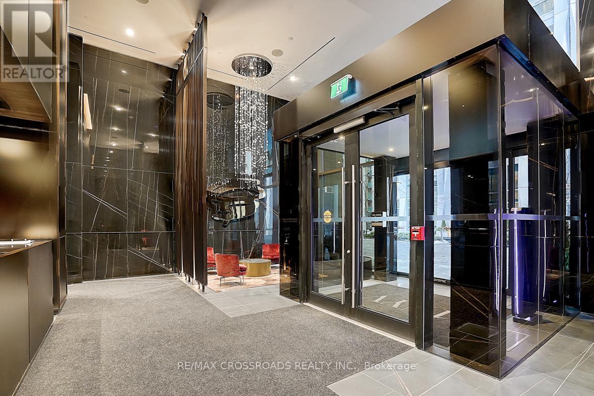 1607 11 Yorkville Avenue