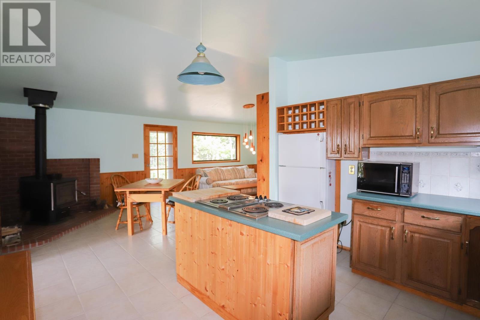 305 Copper Bay Rd