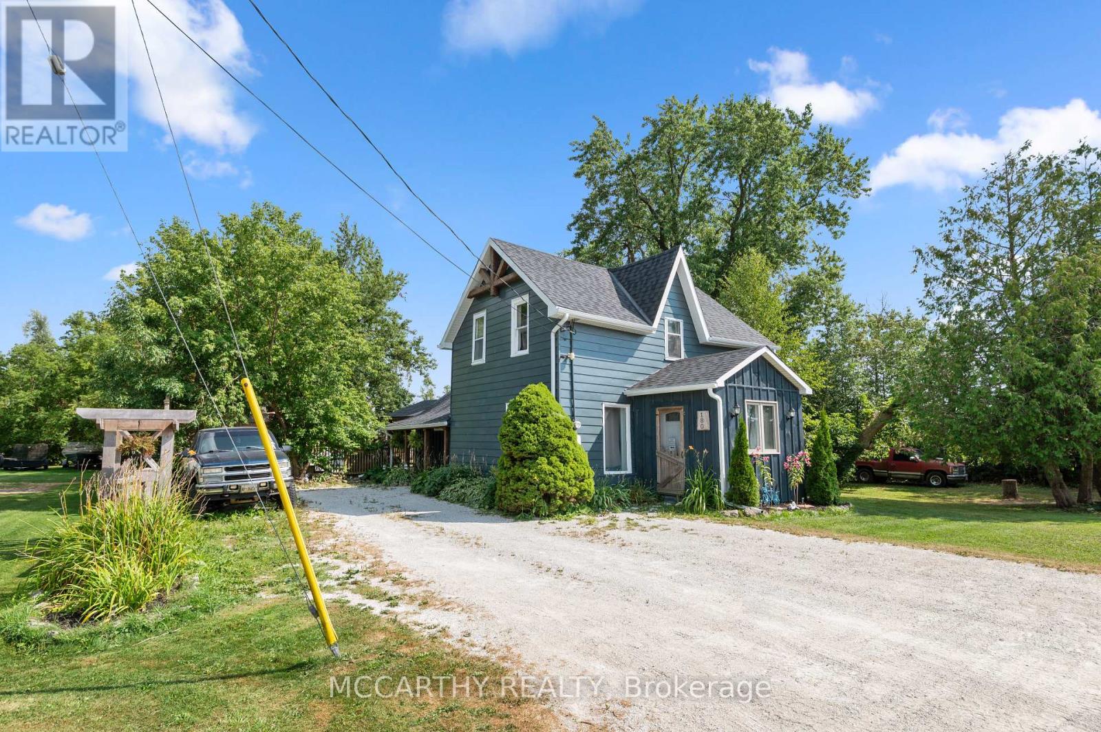 180 Grey Street W