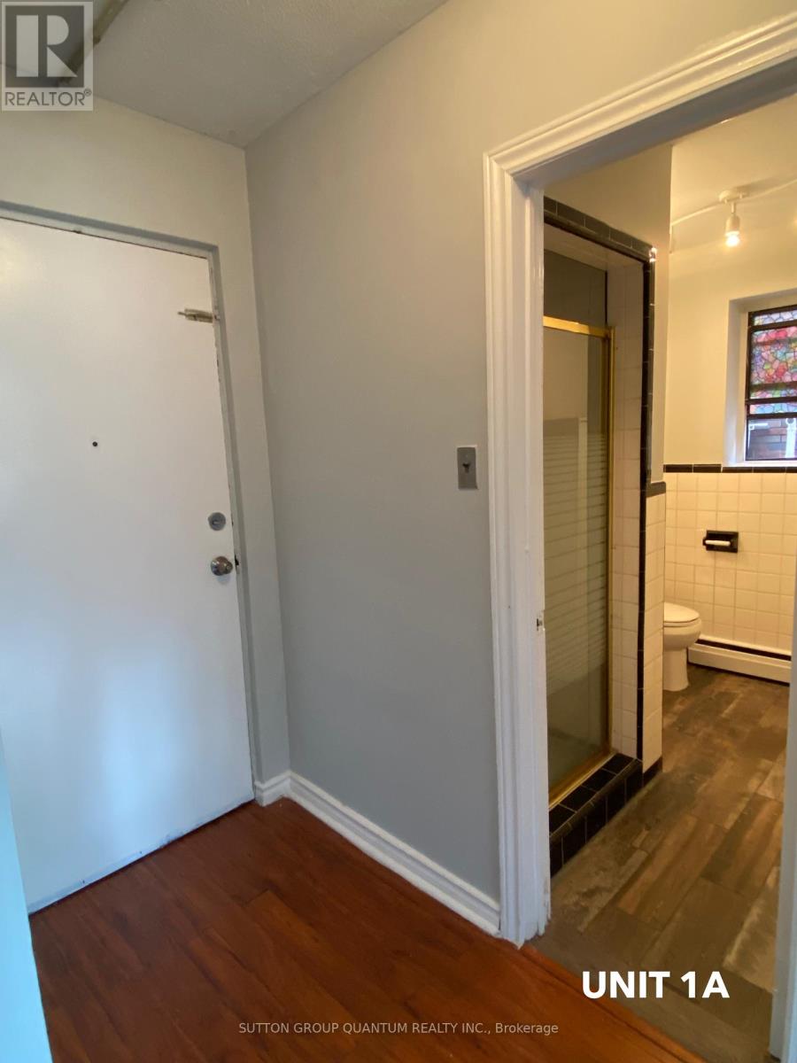 25 A Milton Street