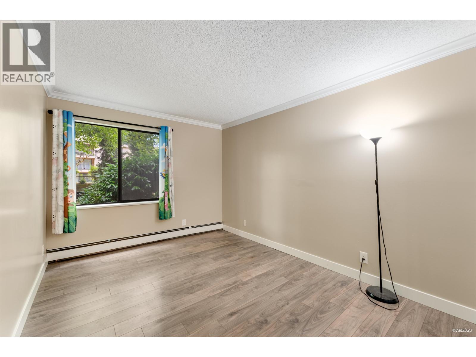 126 8460 Lansdowne Road