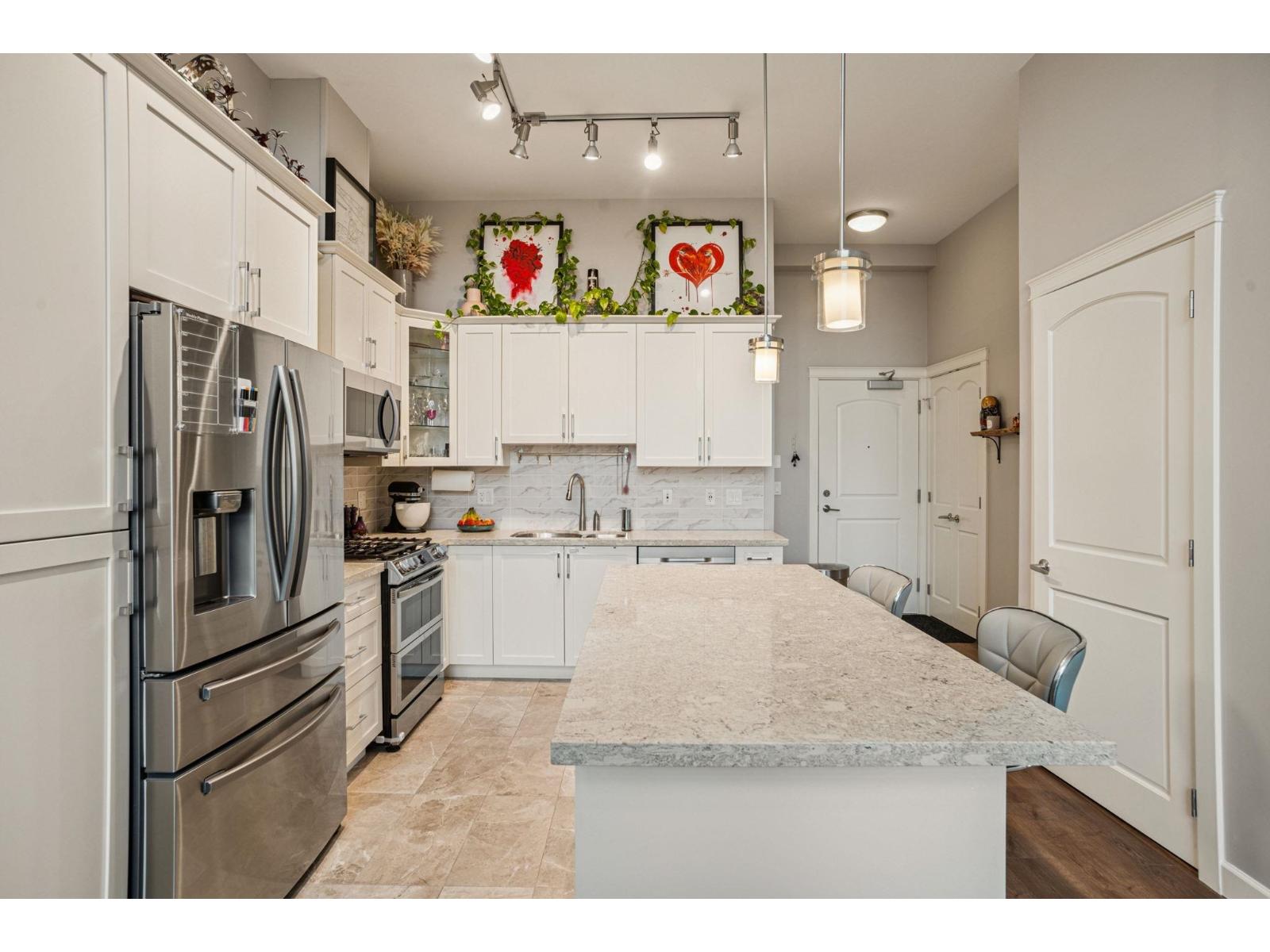 610 8561 203 A Avenue
