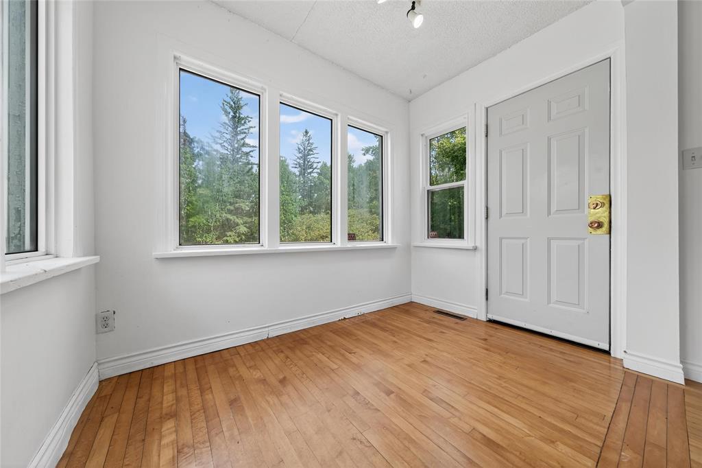 280 Creek Bend Road