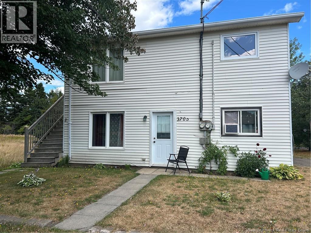 3706 Rue Luce