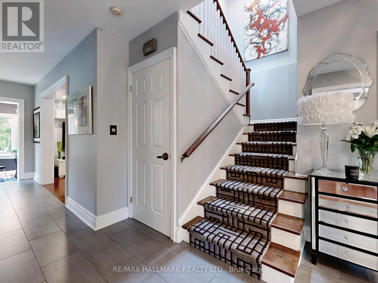 30 Larwood Boulevard
