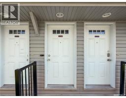 4pc Ensuite bath - 114 825 Gladstone Street E, Swift Current, SK S9H5P1 Photo 3