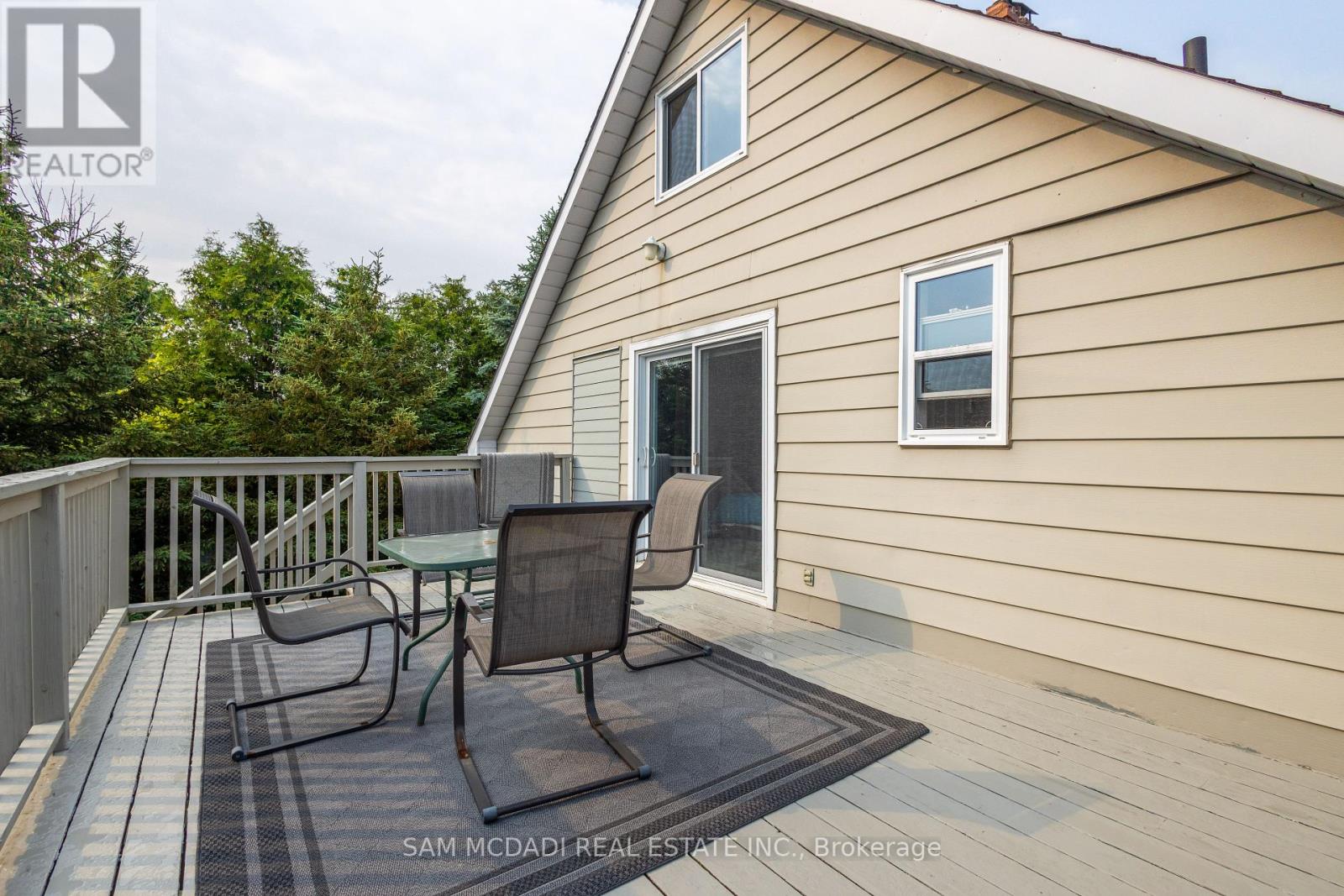 Apt B 14011 Trafalgar Road