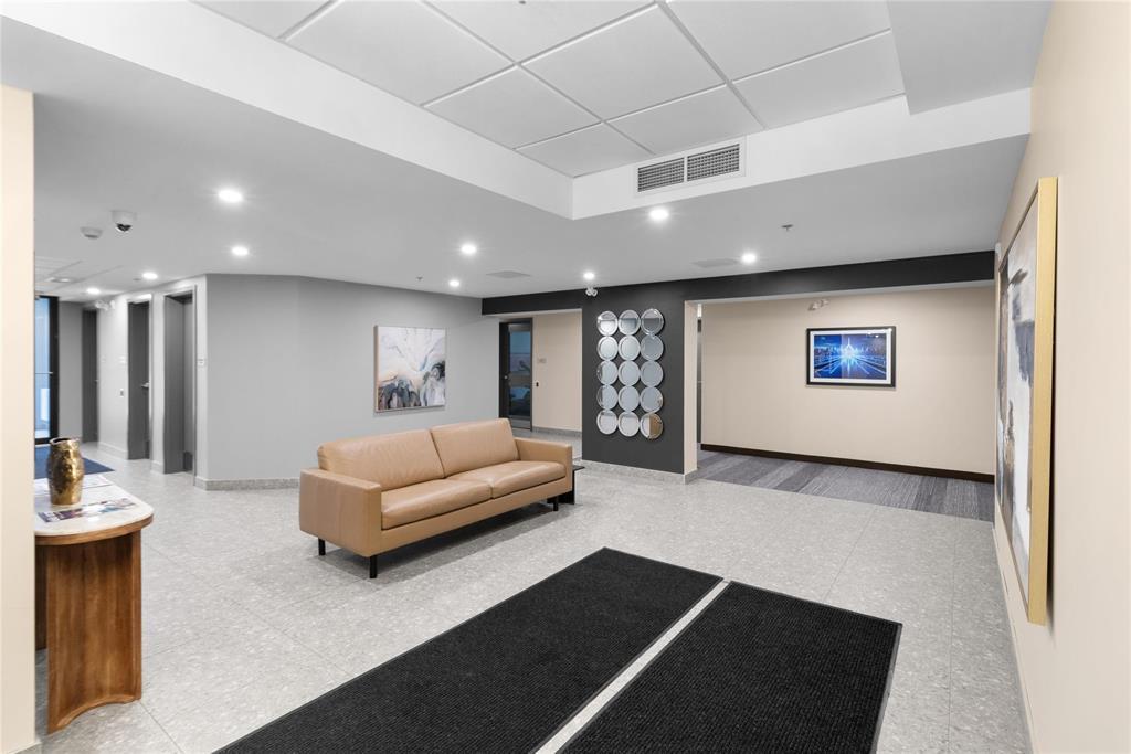 104 635 Ballantrae Drive
