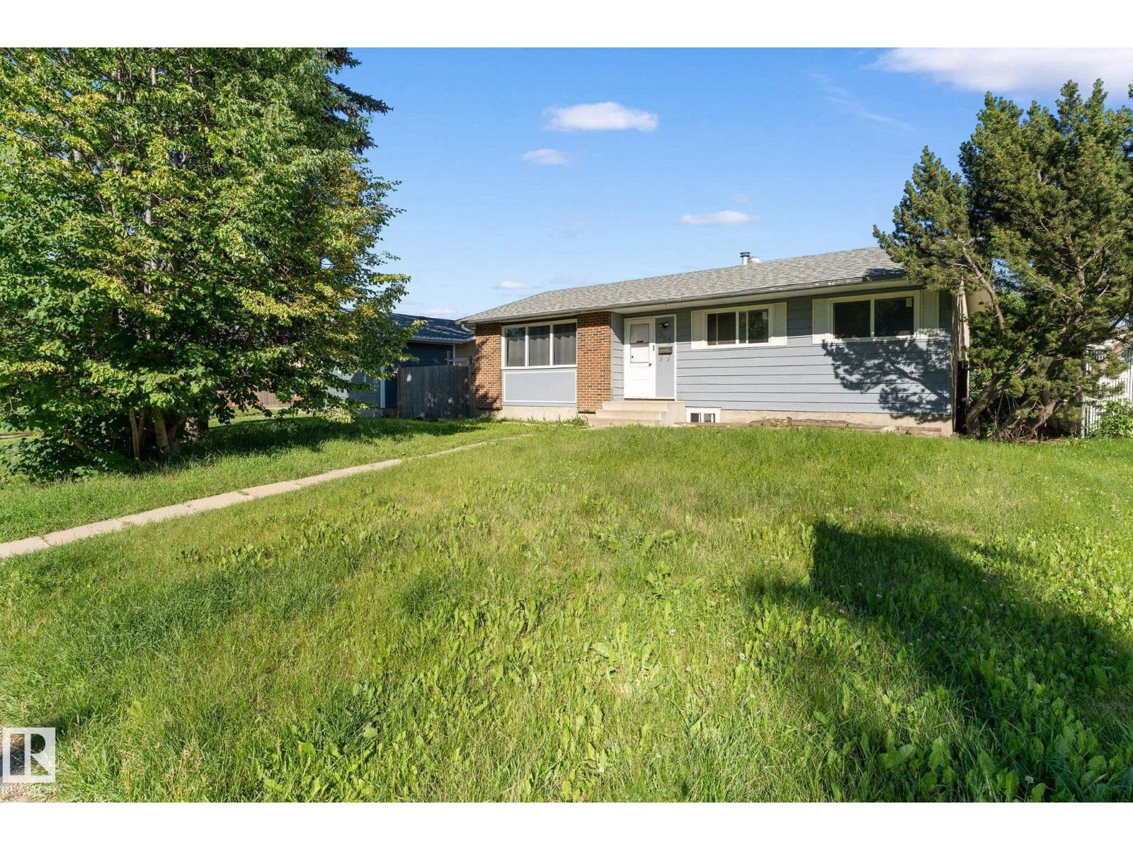 363 Knottwood Rd W Nw