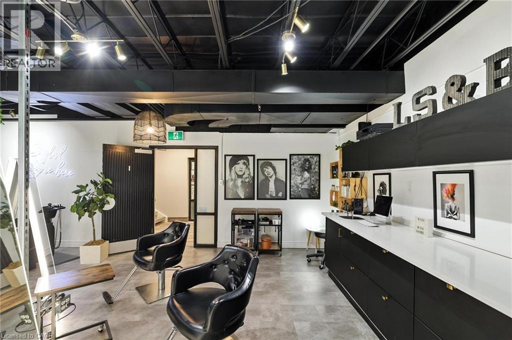 690 Belmont Avenue W Unit 102