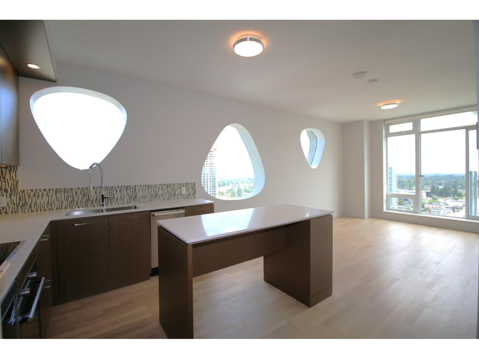 3301 13495 Central Avenue