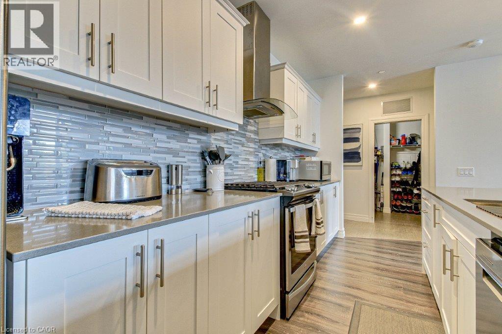 38 Harbour Street Unit 214