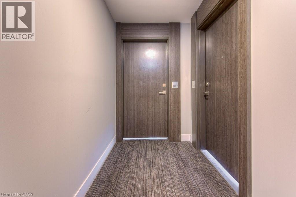 15 Queen Street S Unit 1207