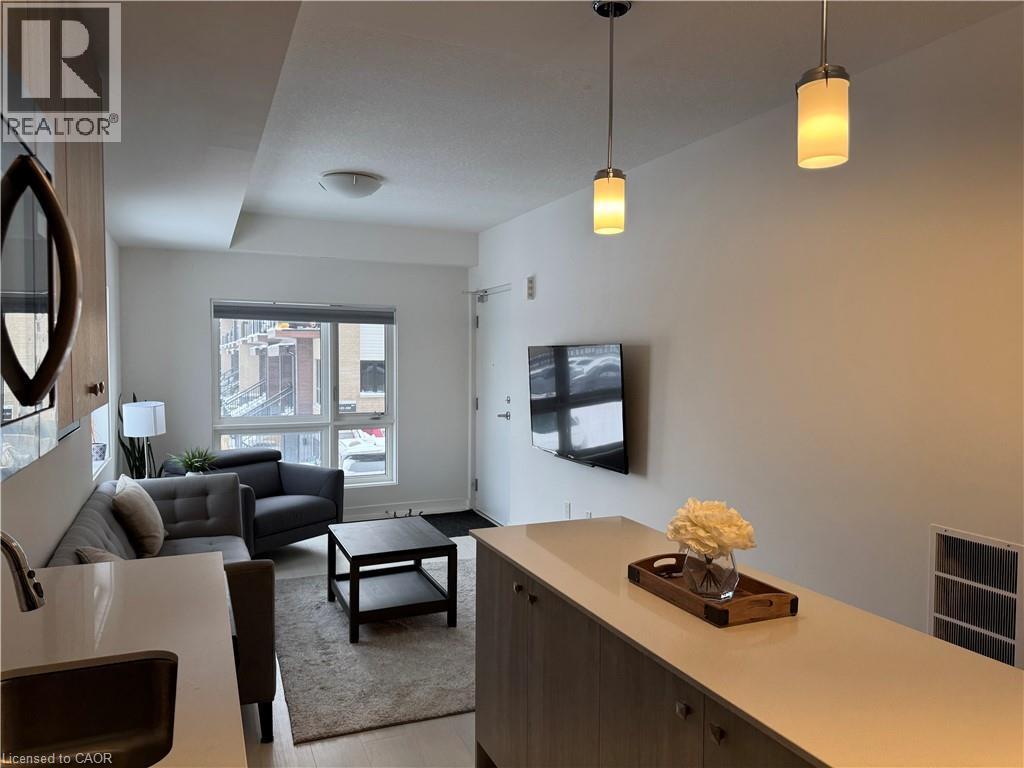 10 Palace Street Unit B 10