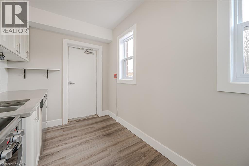 43 Albert Street Unit 7