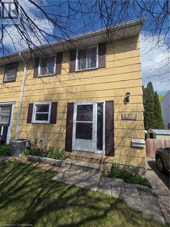 1458 Wildren Place
