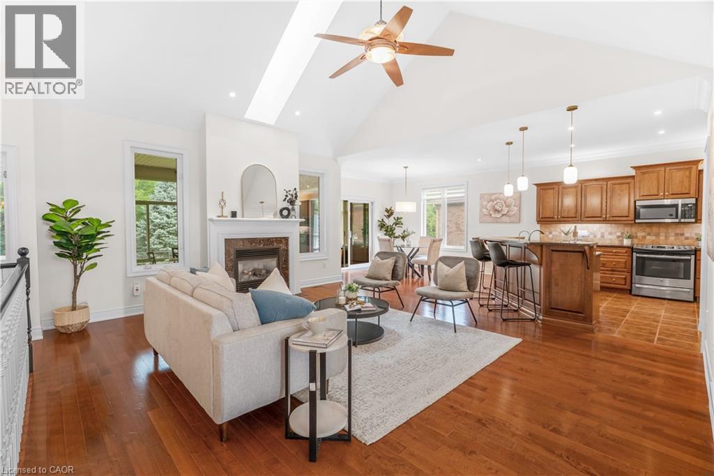 3300 Charleston Drive