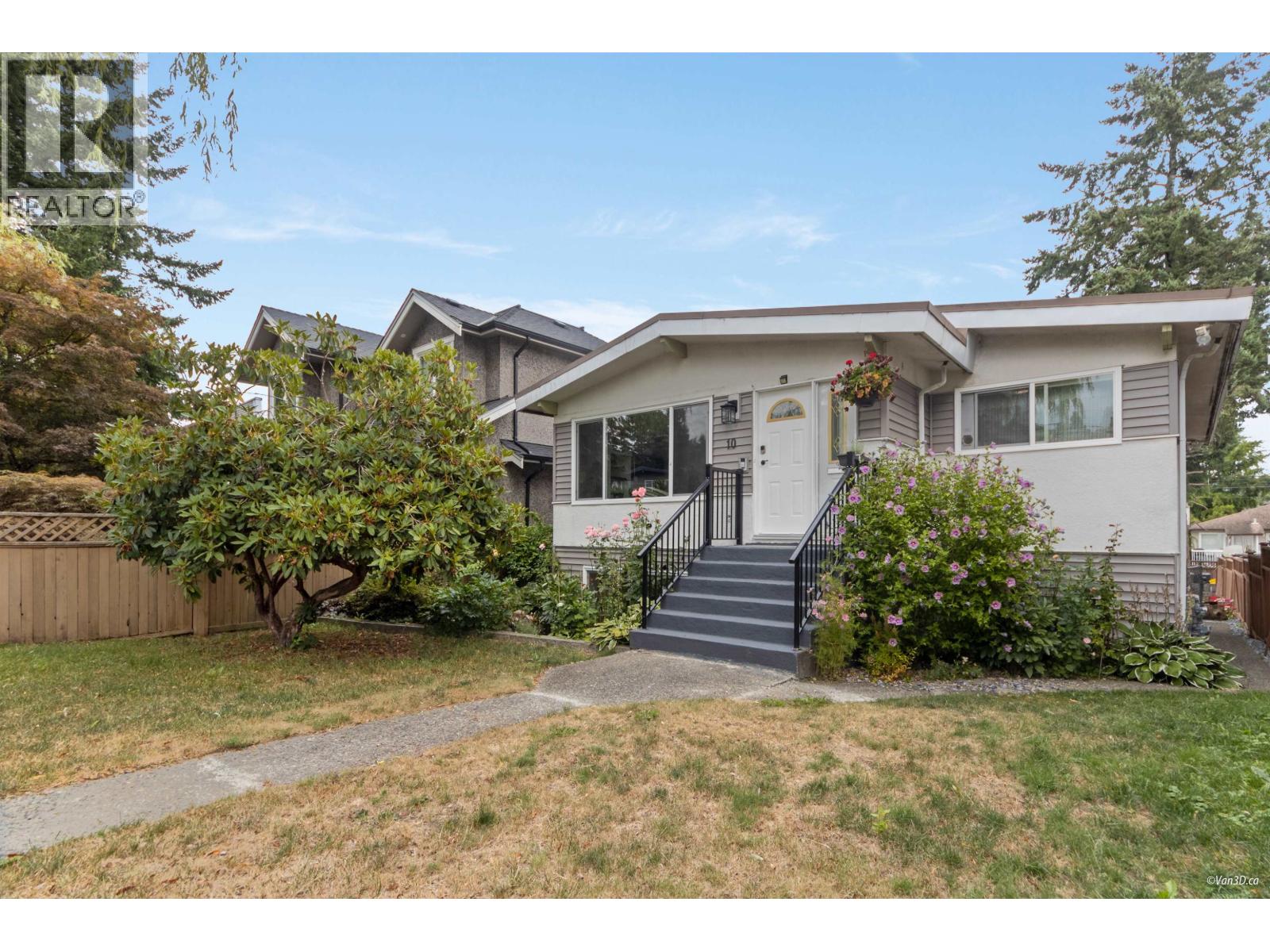 10 N Stratford Avenue