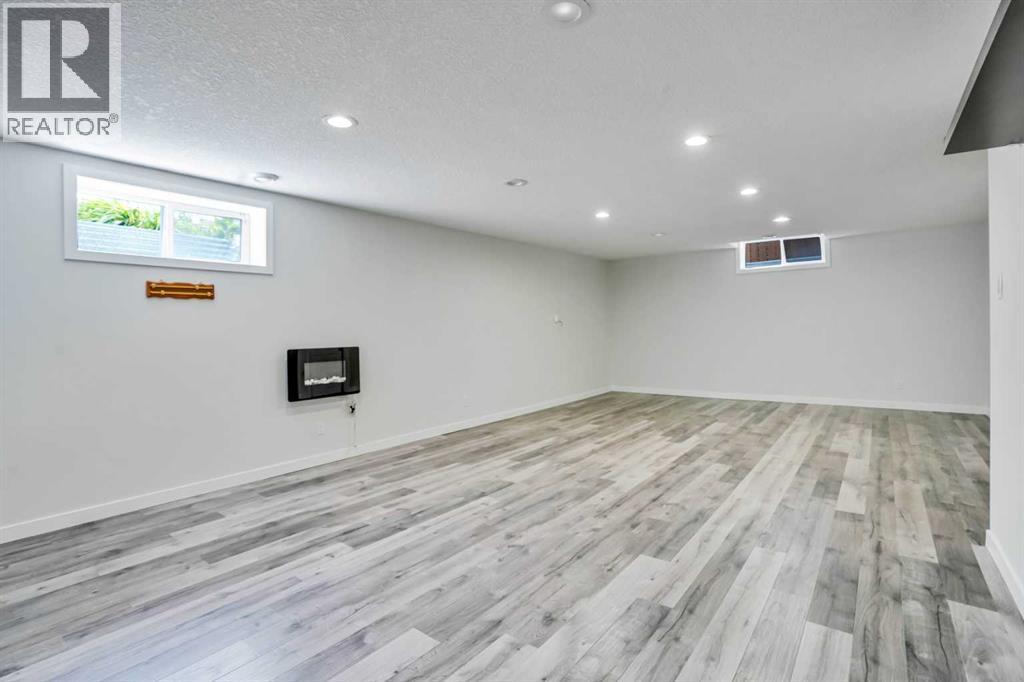 347 Evanston Drive Nw