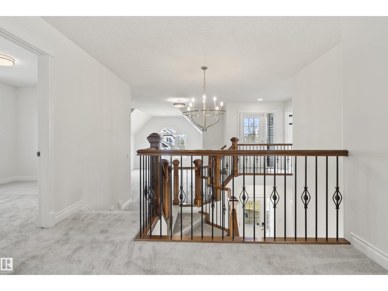 558 Stewart Cr Sw