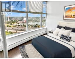 2208 58 Keefer Place, Image 3