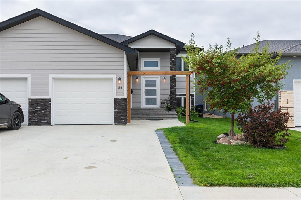 54 Parkhill Crescent