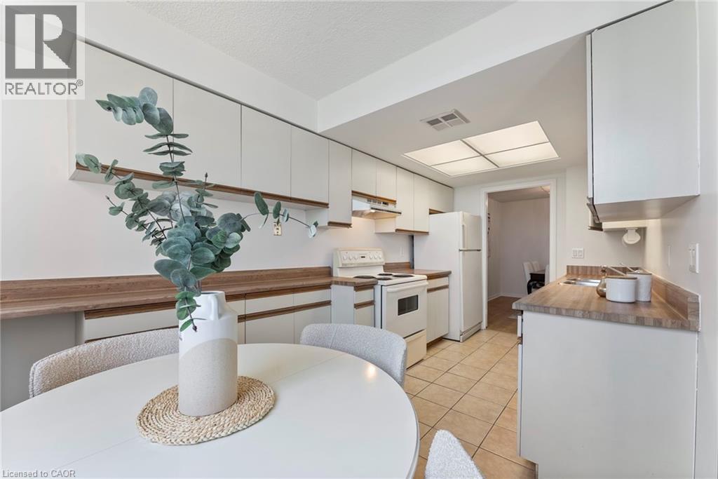 1230 Marlborough Court Unit 602