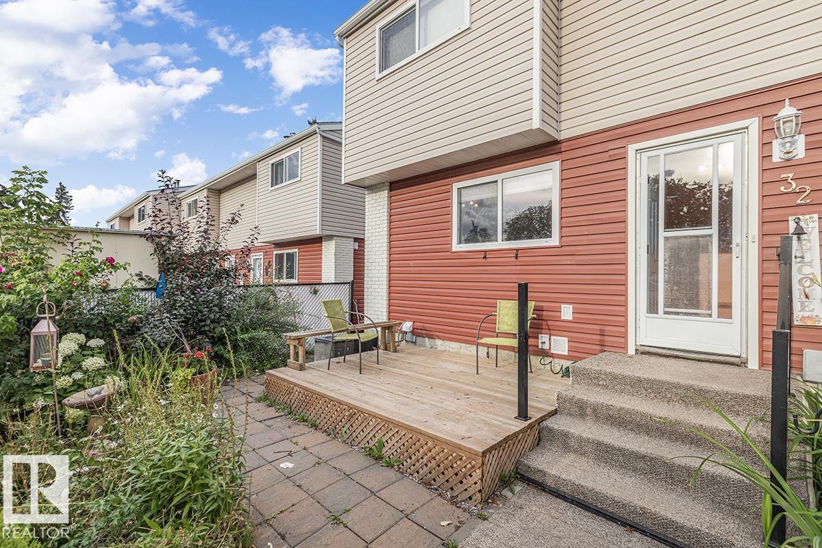 32 Habitat Cr Nw