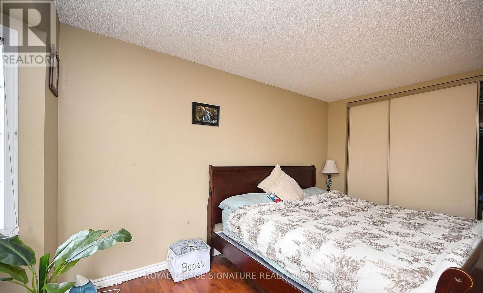 22 6859 Edenwood Drive