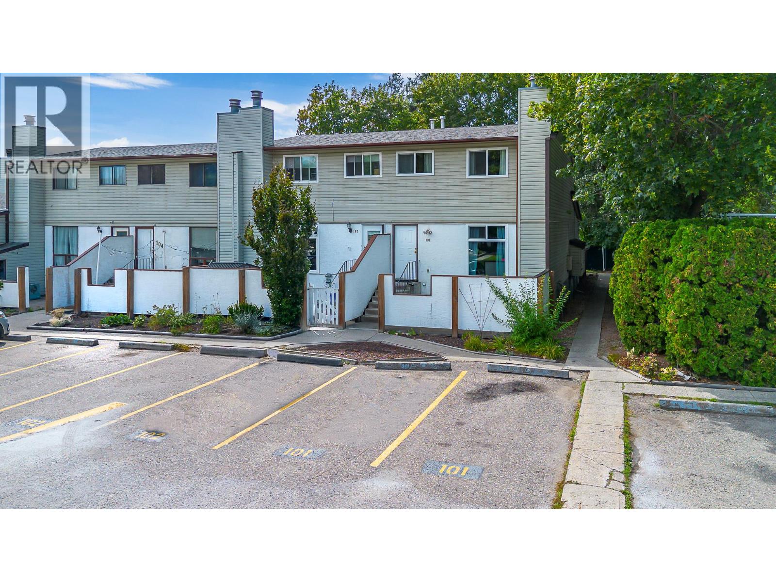 2100 43 Avenue Unit 101