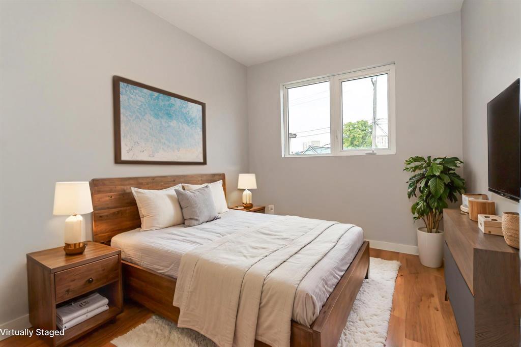 434 Elgin Avenue