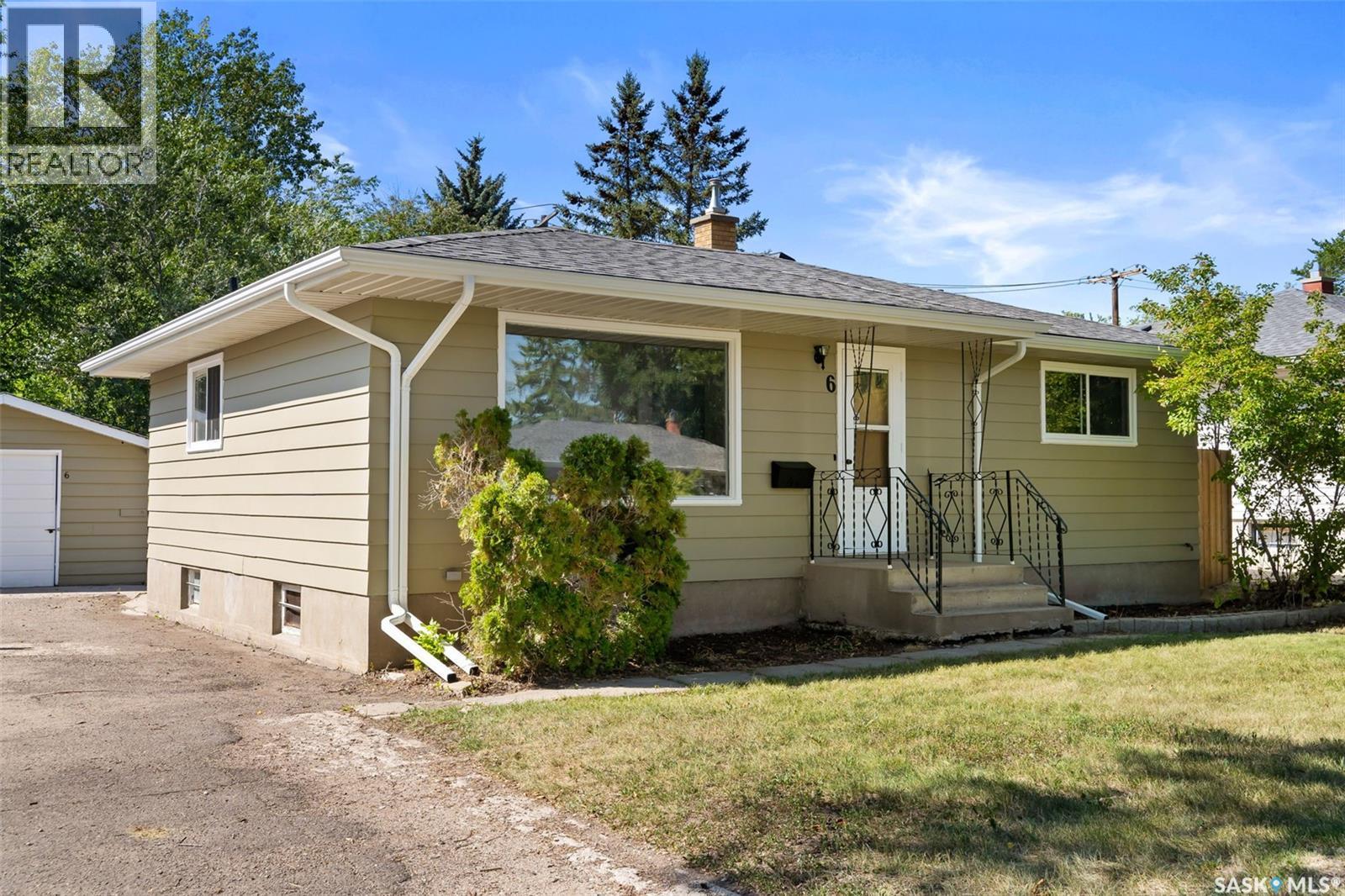 6 Stapleford Crescent