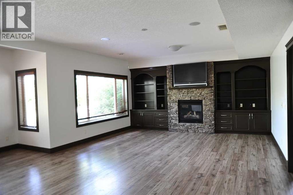 31 Cougarstone Point Sw