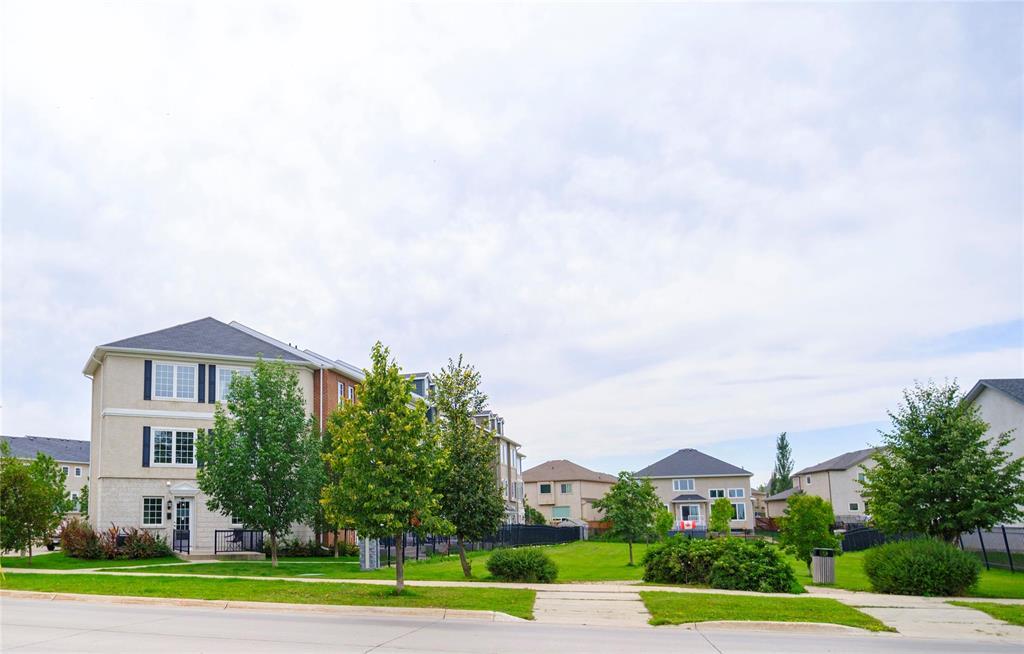 201 20 Ancaster Gate