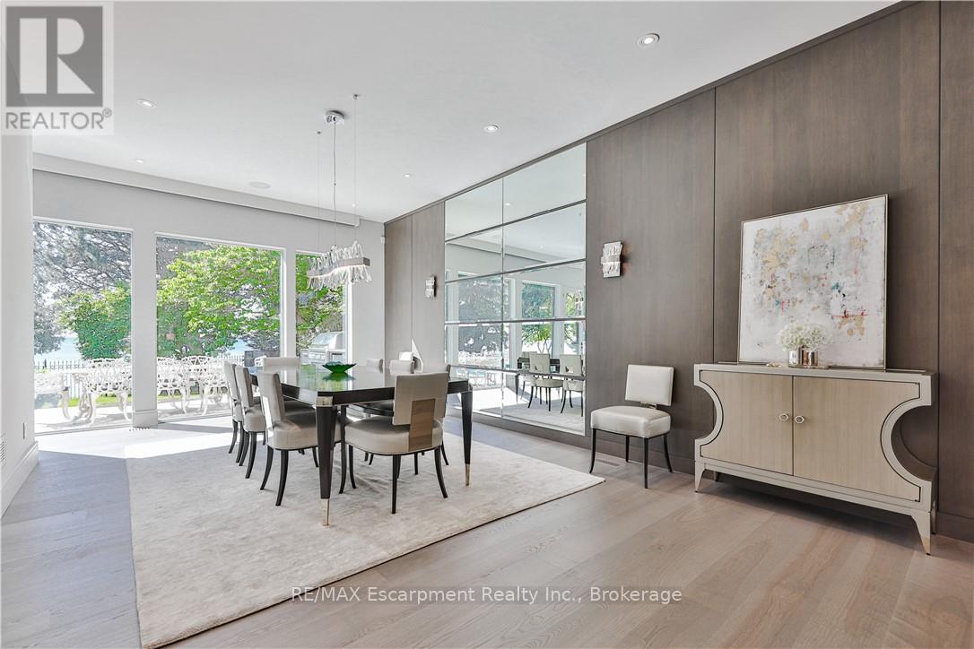 2250 Chancery Lane W