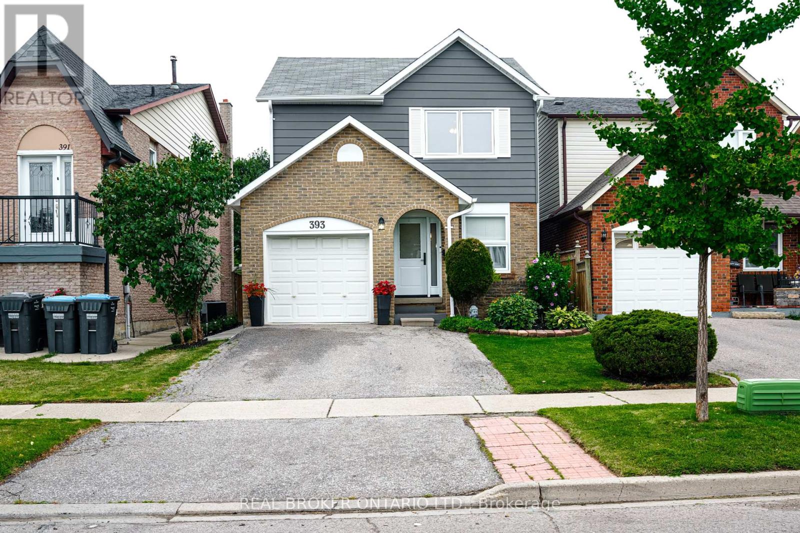 393 Hansen Rd North Road