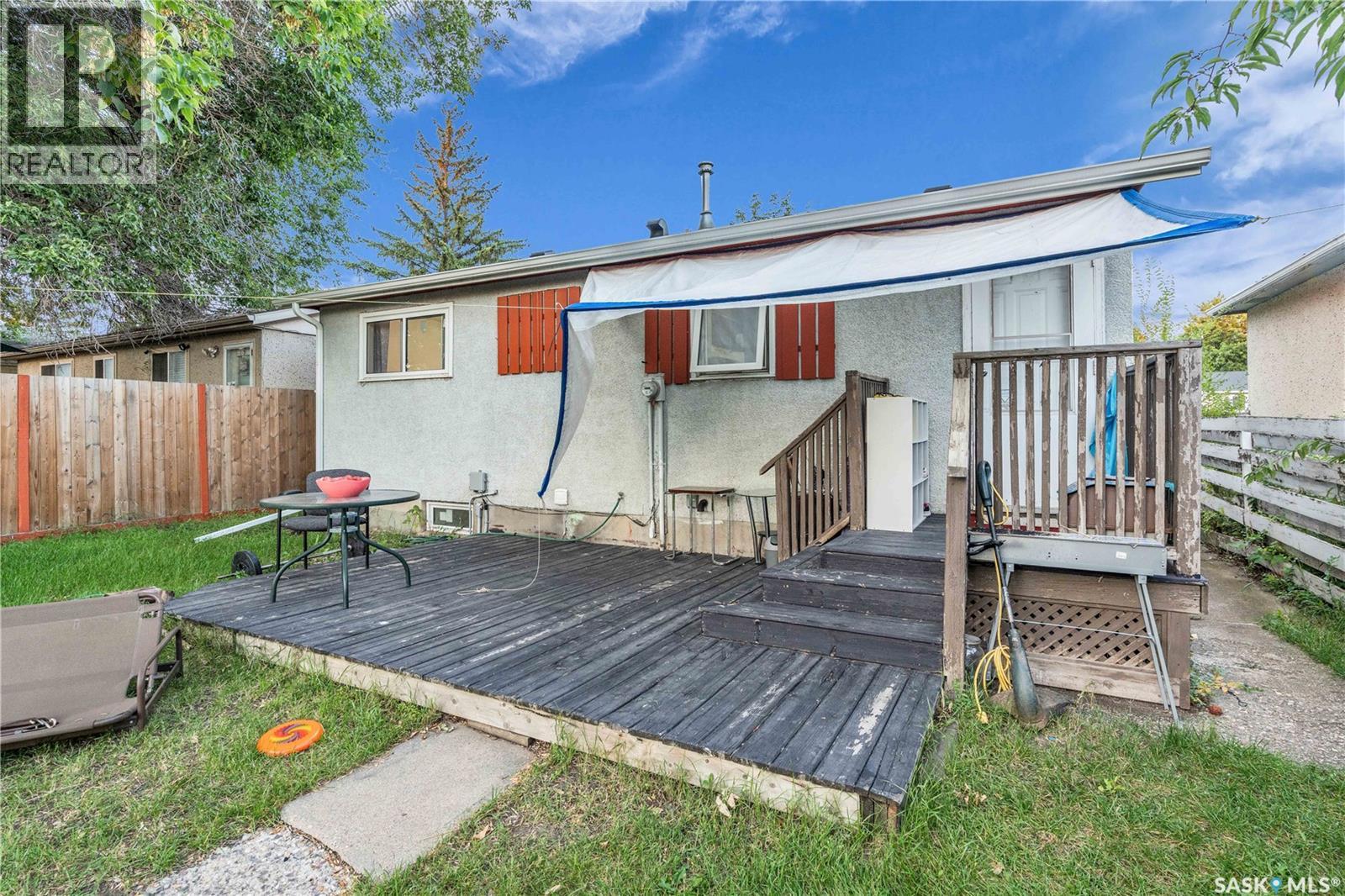 869 Macklem Drive