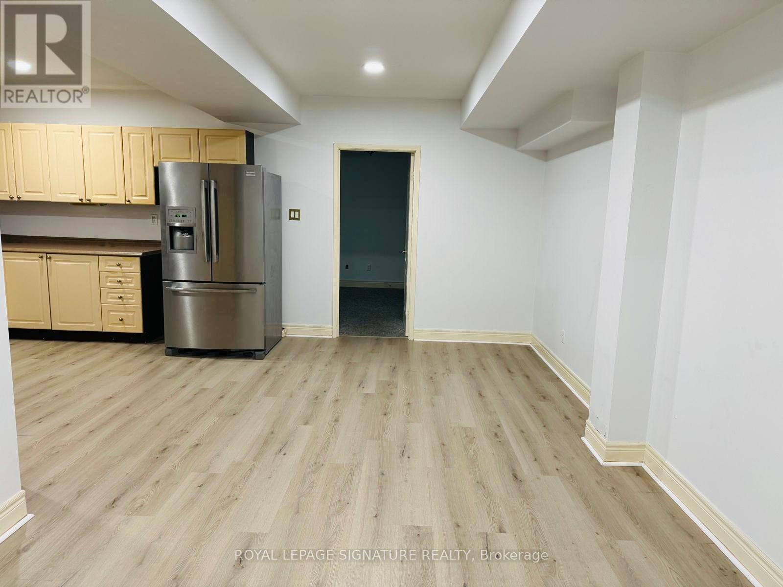 Bsmt 72 Velmar Drive N