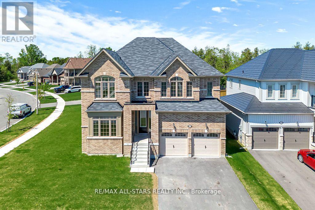 92 Hennessey Crescent