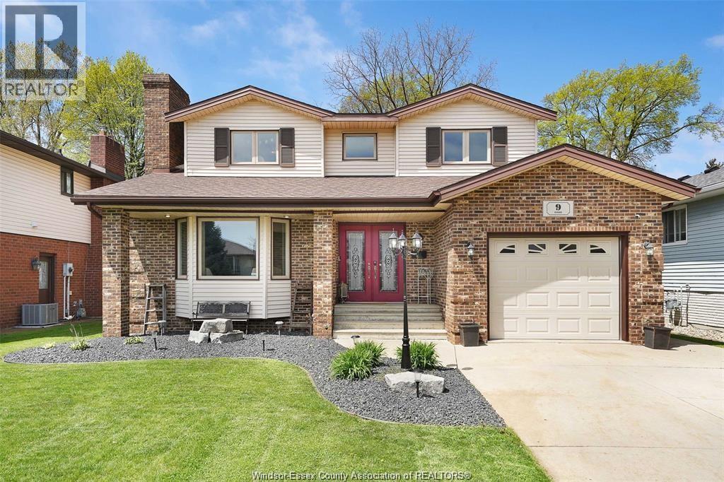 9 Evans Avenue