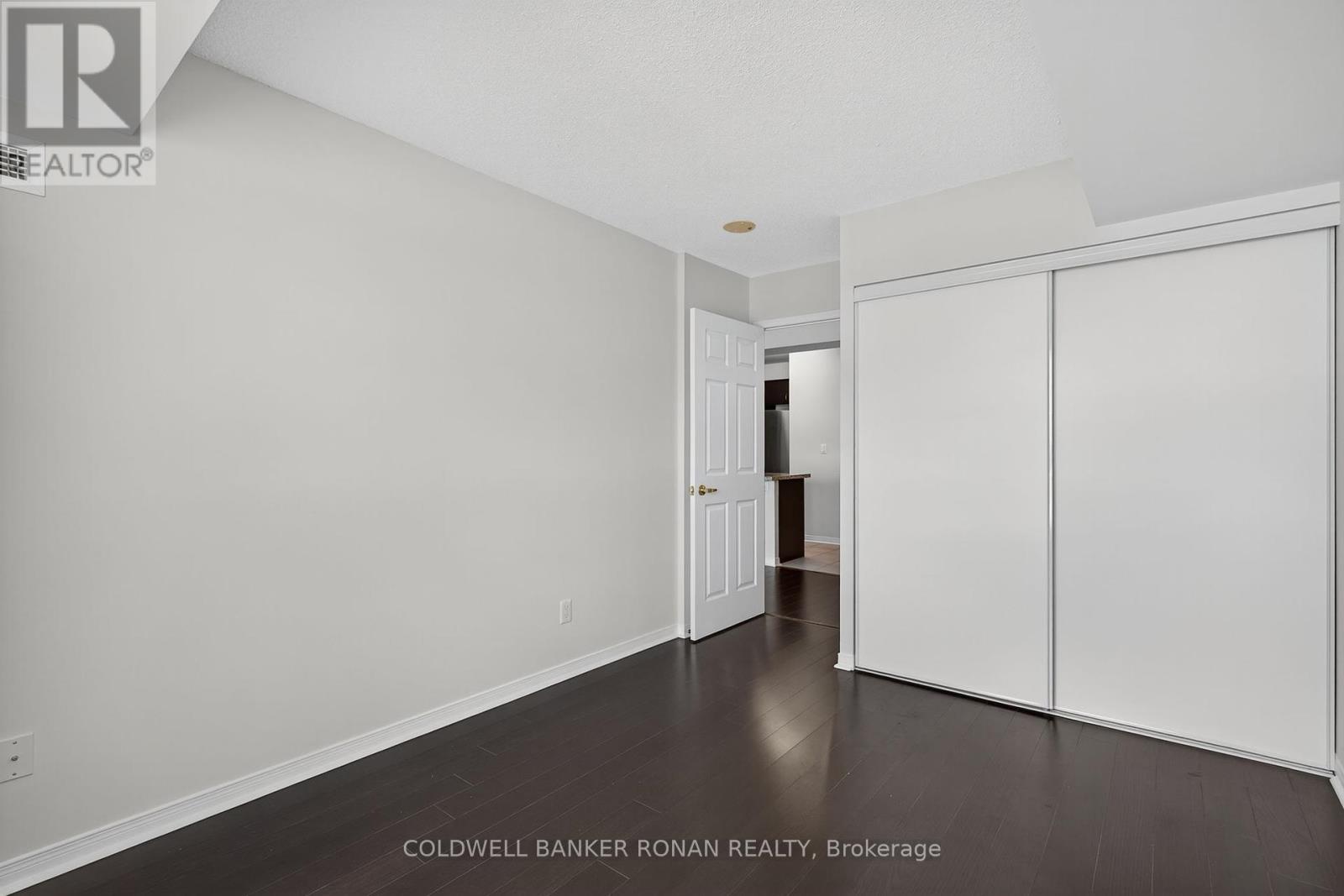 1010 4900 Glen Erin Drive
