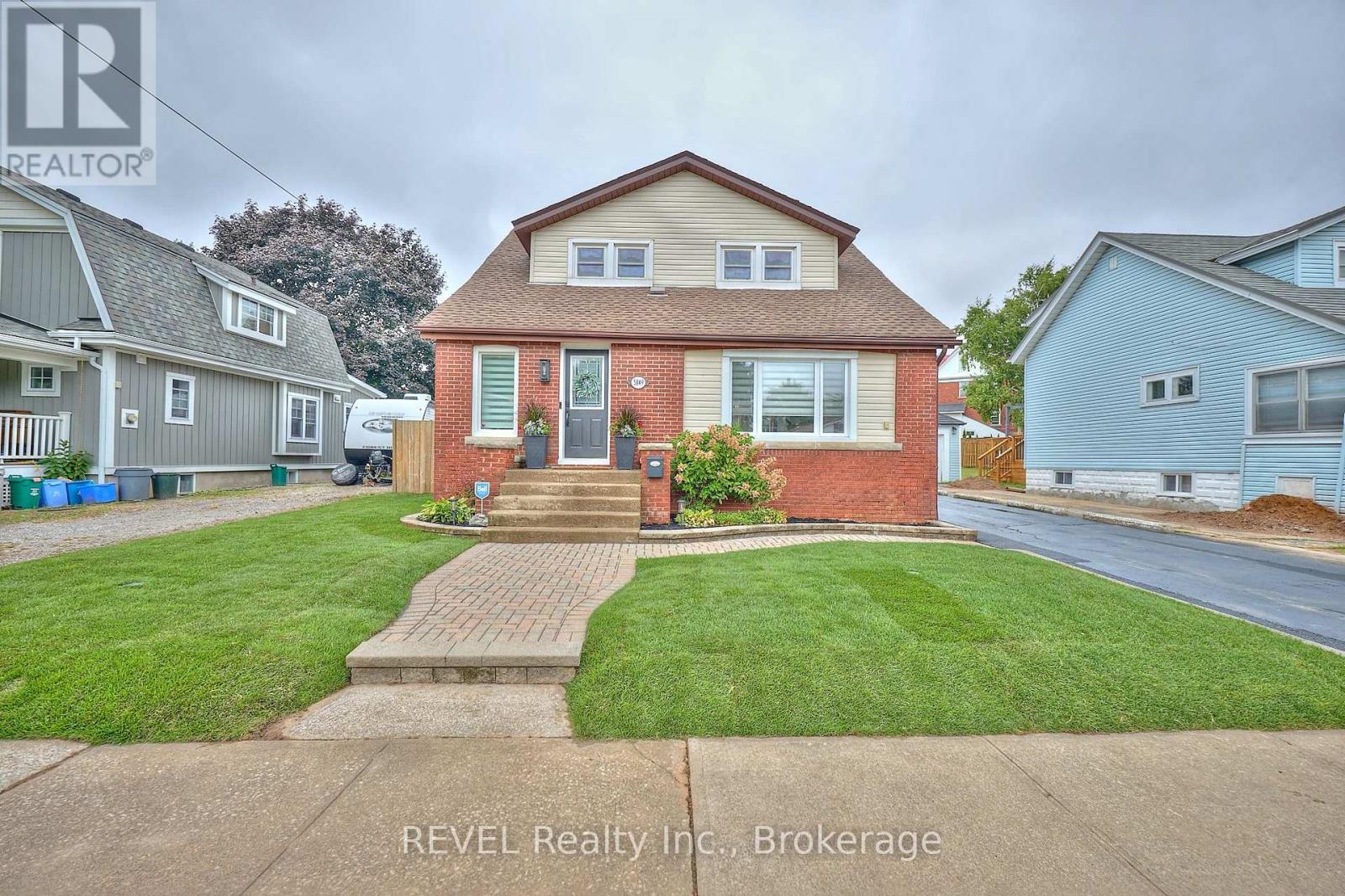 5849 Symmes Street