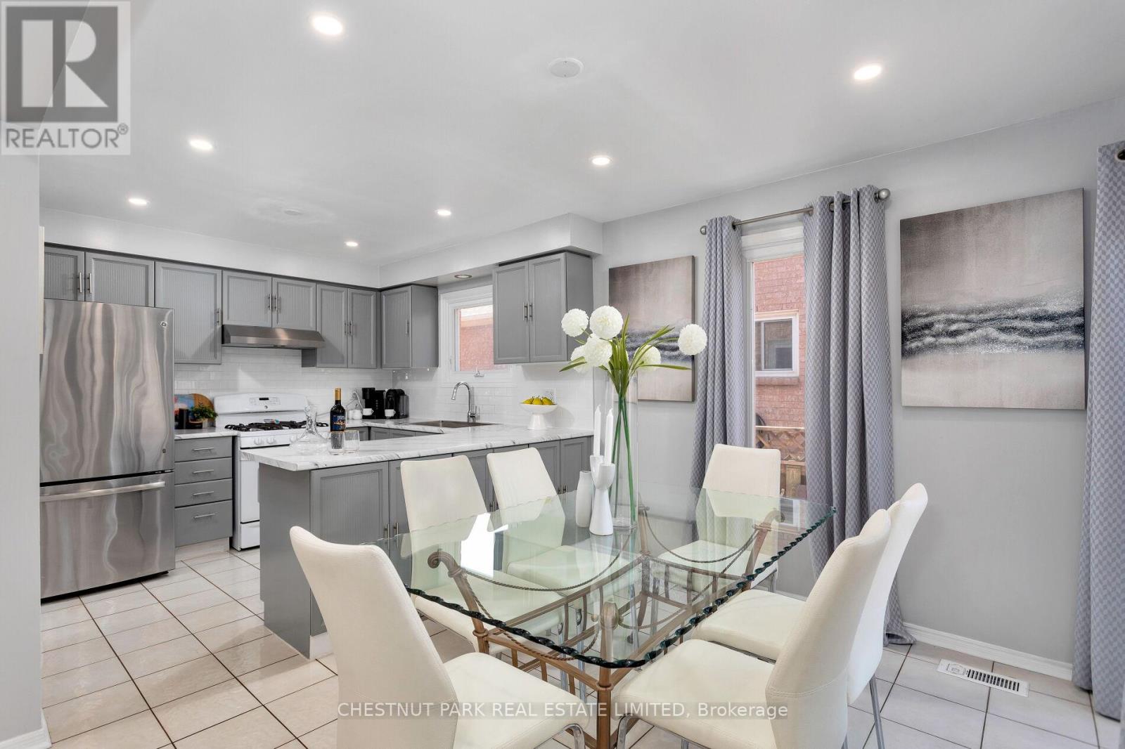 138 Largo Crescent