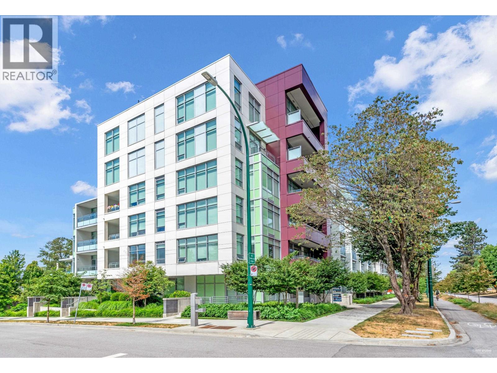 604 5077 Cambie Street